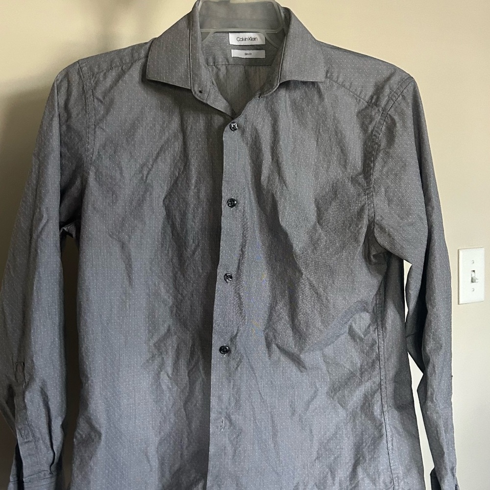 Men’s Calvin Klein Long Sleeve Dress Shirt Slim-Fit.